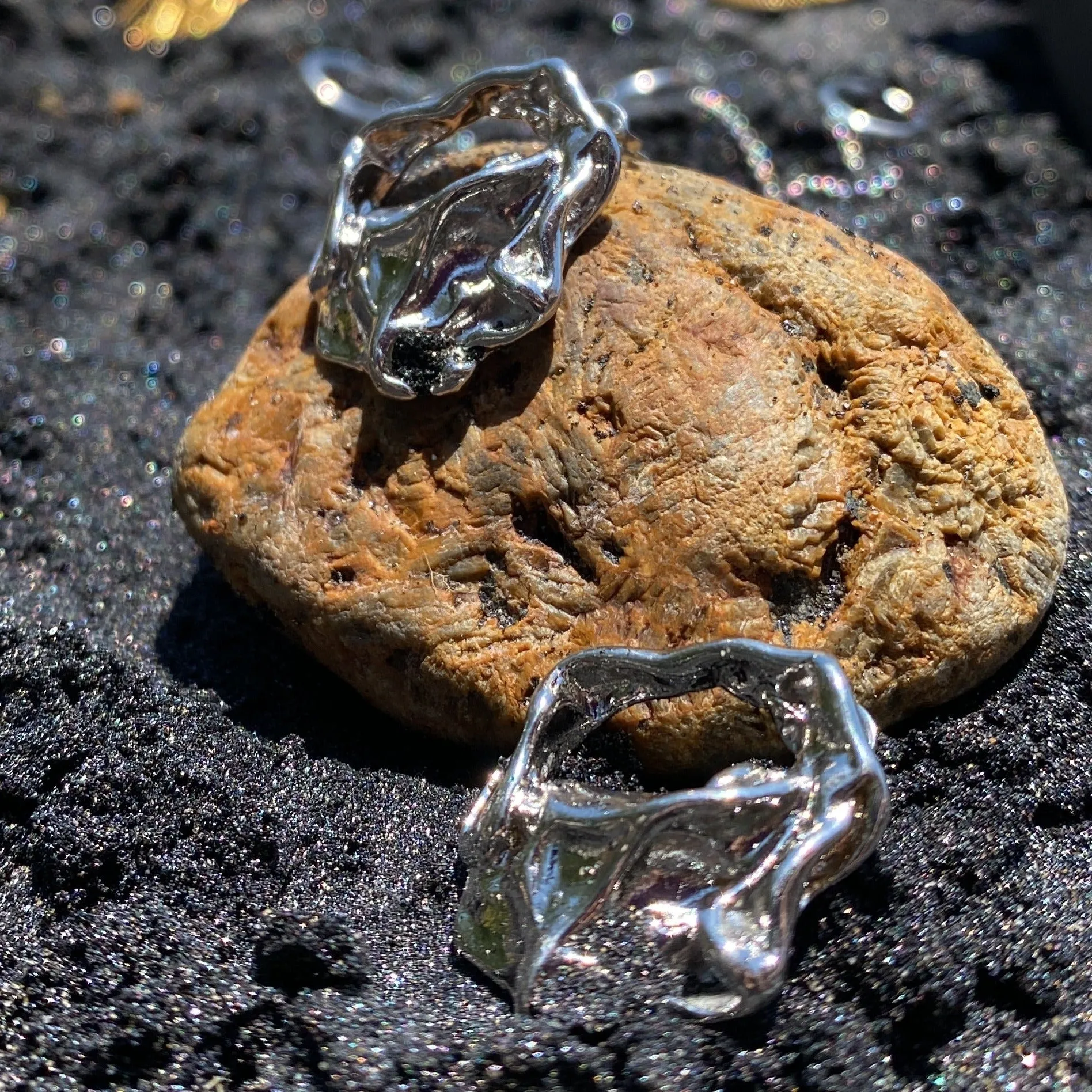 BOLD STUDS