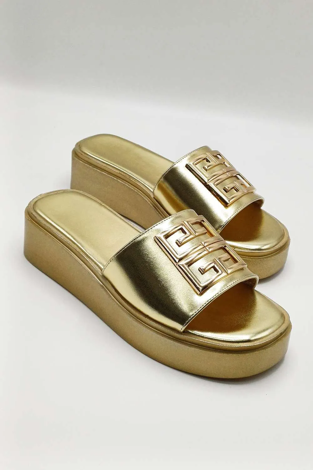 Noemi C Shaped Gold Broach Large Band Flatform Sliders in Gold
