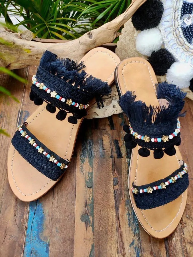 "WILLOW" SANDALS in Cream and Black