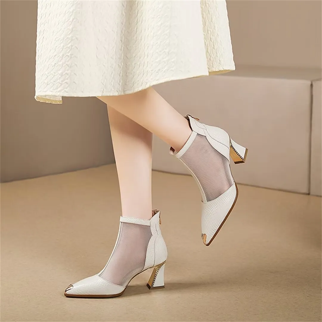 SvelteZip Cow Leather Pumps