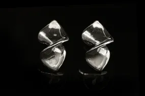 The Twist Earrings Bold